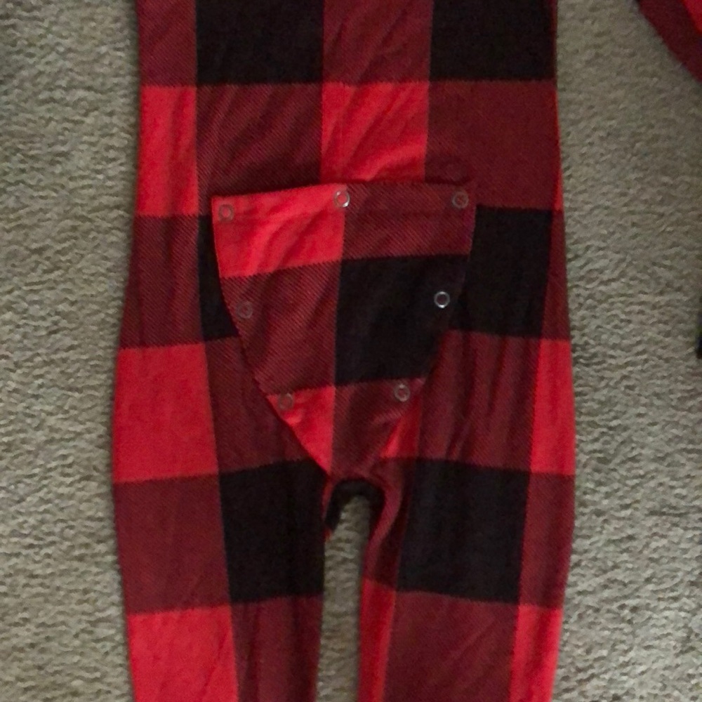Sleepwear - Picture 3 of 3